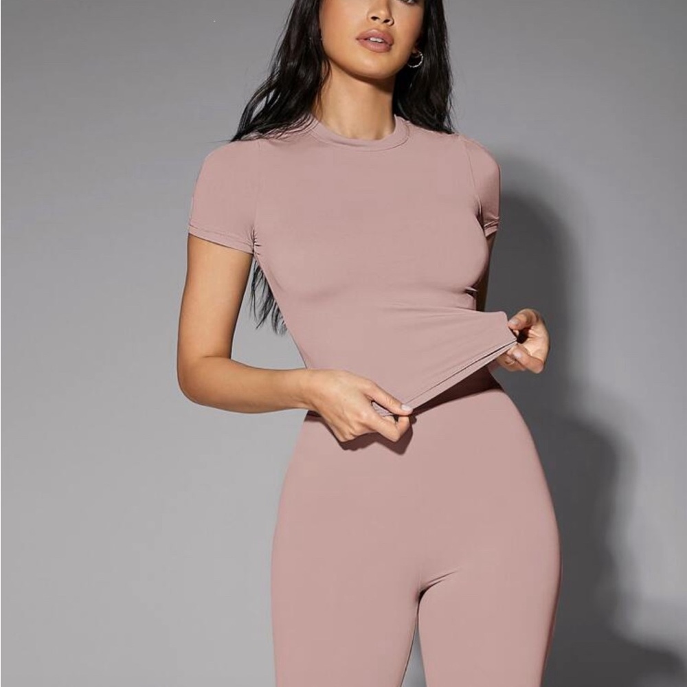PINK CROP TOP